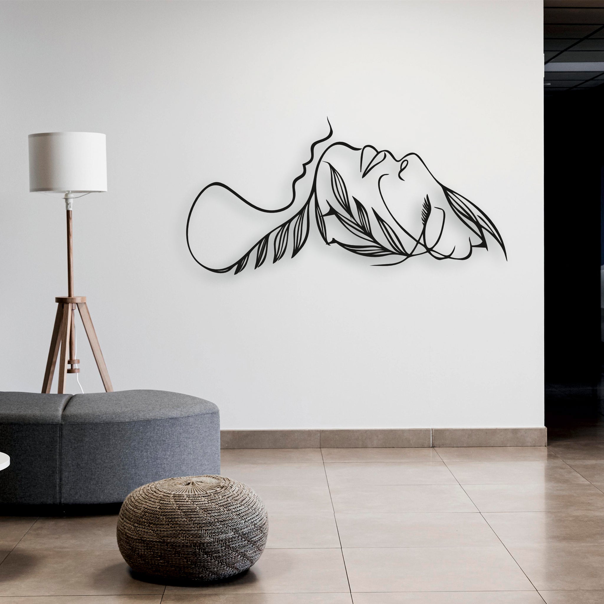 Tek Çizgi Kadın Yüzü Metal Duvar Dekoru | Sanatsal ve Minimalist Tasarım